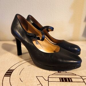 Naturalizer Mary Jane Pumps